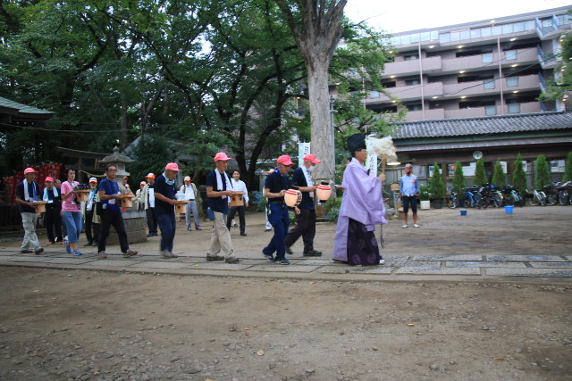 令和５年８月２０日　境内へ移動