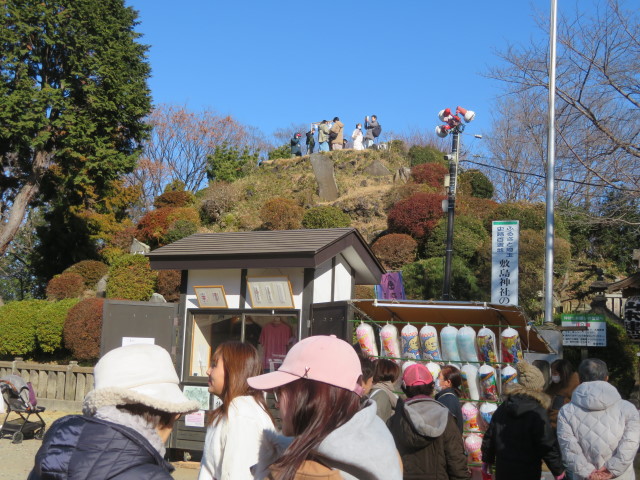 令和７年１月１日　元旦の朝、頂上から霊峰富士を遥拝